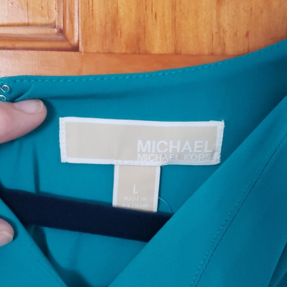 Really pretty Michael Kors cross front dress